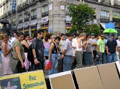 当西班牙民众得知在中国正在发生灭绝人性的迫害后，表示震惊和愤怒