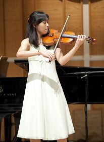 2009-8-27-violincomp1-02--ss.jpg