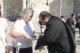 法轮功学员在耶路撒冷古城（Jerusalem-Saar）举行活动