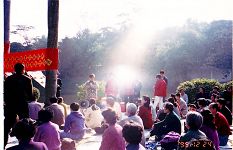 1995年12月24日，庆祝广州法轮功辅导站成立