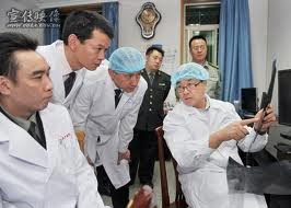 '王立军2008年6月调任重庆，指示重庆警局要加快无创伤解剖的实践应用。[xv]'