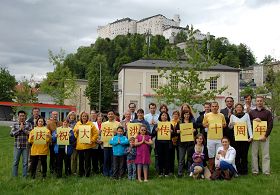 奥地利法轮功学员庆祝世界法轮大法日