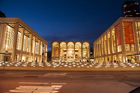 纽约林肯表演艺术中心是世界顶级的表演艺术殿堂
