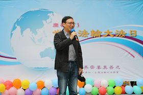前立委员开南大学副校长黄适卓先生。