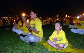 '台东法轮功学员七二零烛光悼念，抗议中共迫害'