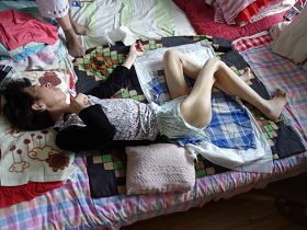 图二、佳木斯法轮功修炼者项晓波被黑龙江省劳教所迫害至精神失常，老父母疾呼：你们给我女儿打了什么药？