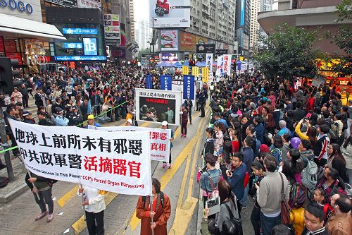 2014-12-8-minghui-hongkong-parade-09--ss.jpg