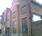 图1：邪党校洗脑班大囚室（原冠县电厂大车间），二零零零年秋冬一百多位法轮功学员昼夜被非法关押在这里。