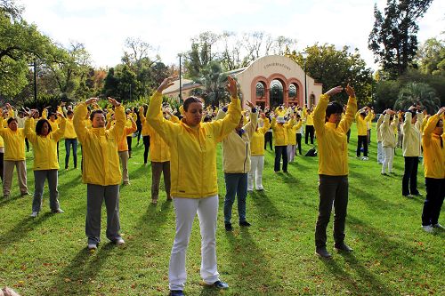 2016-5-4-minghui-falun-gong-melbourne-04--ss.jpg