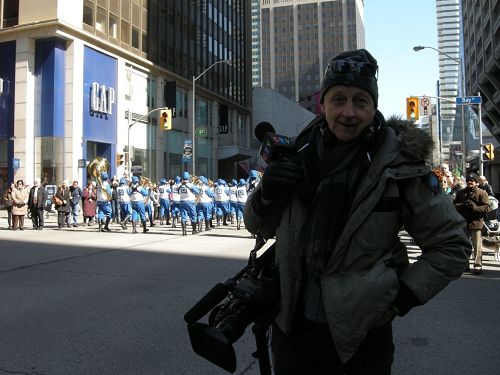 '图10：加拿大广播电视台CTV摄影师Ken Dishman先生'
