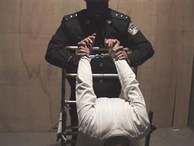 '中共酷刑示意图：铁椅子'