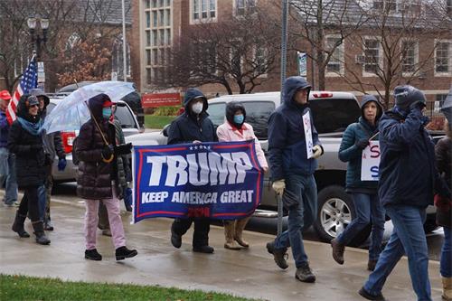 2020-12-13-michigan-rally-against-election-fraud_03--ss.jpg