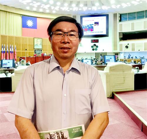 '图2：台北市议员张茂楠认为法轮功的“真、善、忍”是值得大家称赞和值得大家效法跟学习。'