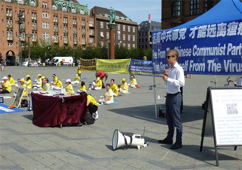 '图7：丹麦人权组织“谴责中国（中共）”（Kinakritik）的主席托马斯。偌登（Thomas