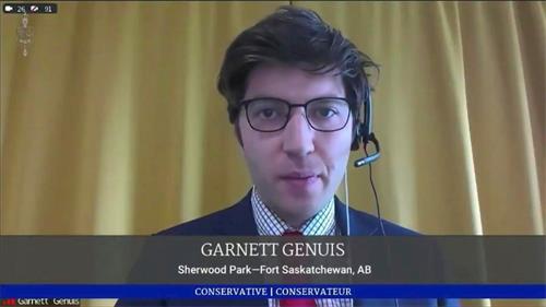'图3：吉尼斯（Garnett Genuis）议员在社交媒体上分享了自己12日在国会发言时的一段视频。他祝人们欢庆法轮大法日。'