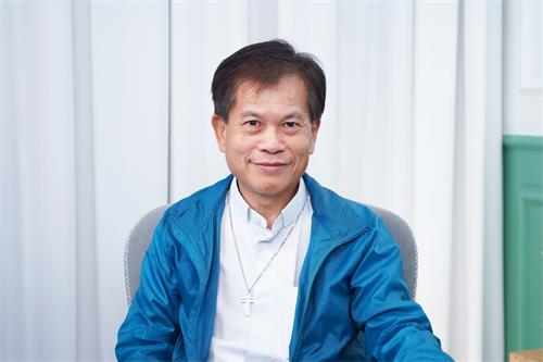 '图1：香港圣公会牧师、前立法局议员冯智活'