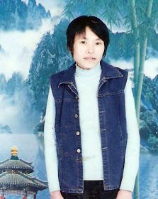 贵州遵义残疾人高其英是一名法轮功学员，于奥运会前夕被中共绑架，后来被送往贵州羊艾监狱迫害，于2010年2月11日被迫害致死。