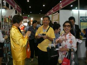 2010-8-29-thailand-health-expo-04--ss.jpg