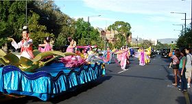 南澳法轮功在澳大利亚国庆节游行上展风采。