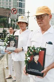 印尼举办“法轮功反迫害十二周年”活动，呼吁制止迫害。