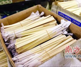 图表四、用纸把筷子头一包，就是在北京各小饭馆摊位上的一次性“卫生筷”。