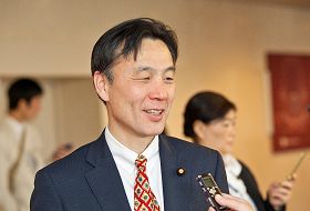 第一次观看神韵的日本参议院议员水户将史先生