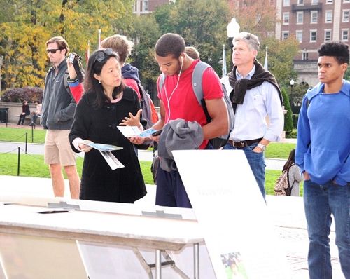 2014-10-26-minghui-columbia-univ-3--ss.jpg