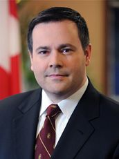 图1：加拿大就业与社会发展部部长、多元文化部部长康尼（Jason