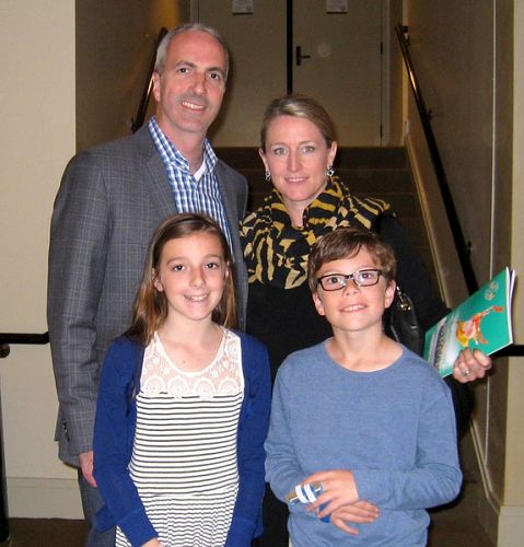 图4：高通公司副总裁Steve Ciccarelli先生和太太Renee带着两个孩子Sofia和Christopher