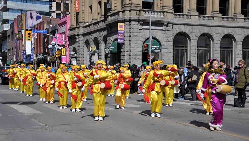 2015-3-16-minghui-falun-gong-toronto-06--ss.jpg