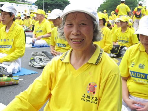 图5.王彩秀从广西嫁到台湾来，受到“四‧二五”大上访的感动，终得于二零零一年二月得法修炼。