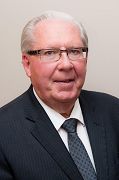 安省湃畴梁市（Petrolia）市长John