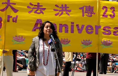 2015-5-6-minghui-falun-gong-ottawa-10--ss.jpg