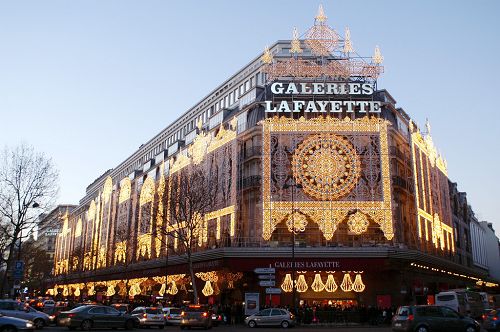 巴黎著名老店拉菲耶大商场