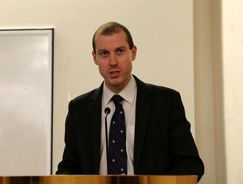 澳洲家庭之声(Family Voice)国家政策负责人瓦尔德(Damian Wyld)表示,澳洲政府应该对非法器官移植立法。