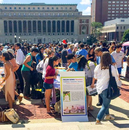 2015-9-14-minghui-columbia_university-truth_clarification-02--ss.jpg