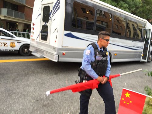 2015-9-25-minghui-washington_dc-xijinping_visit-sujiang-04--ss.jpg