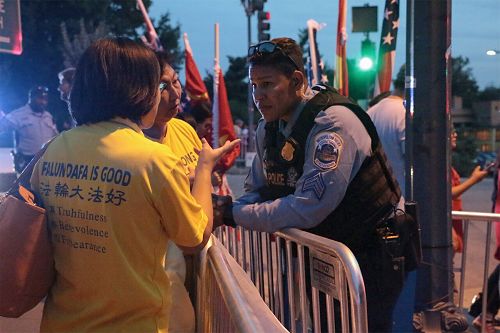 2015-9-25-minghui-washington_dc-xijinping_visit-sujiang-05--ss.jpg