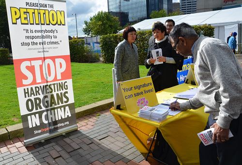 2016-10-10-minghui-falun-gong-unitedkingdom-06--ss.jpg