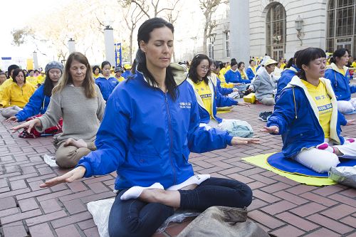 2016-10-23-minghui-sanfrancisco-groupexercise-03--ss.jpg