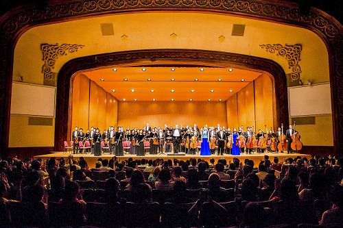 2016-10-4-shenyun-symphony_01--ss.jpg