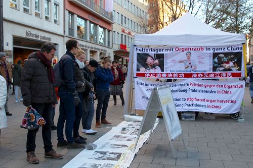 2016-12-13-germany-humanright-day_03--ss.jpg