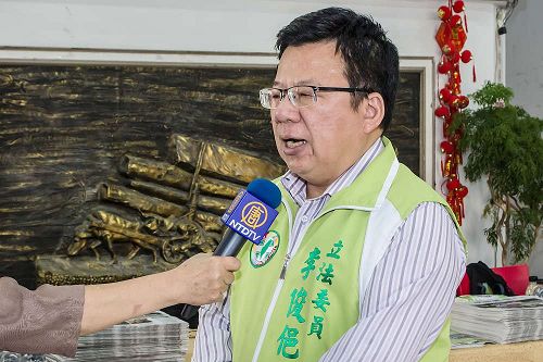 '图8：台湾立法委员李俊俋表示将透过严惩移植旅游、监督国内医院及两岸谈判过程中努力，让活摘恶行在世上消失。'