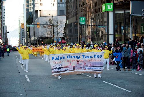 2016-12-5-vancouver-parade_05--ss.jpg