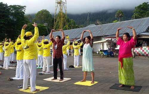 2016-3-12-minghui-falun-gong-indonesia-03--ss.jpg