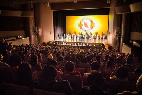 2016-3-21-minghui-taiwan-shenyun-vip-01--ss.jpg