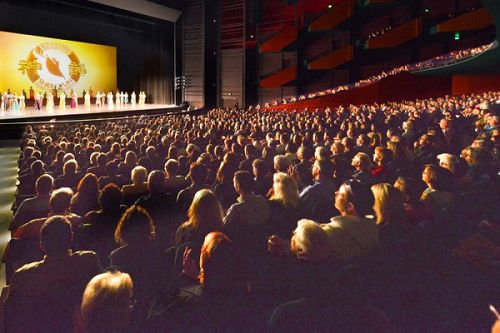 2016-4-13-minghui-shenyun-america-07--ss.jpg