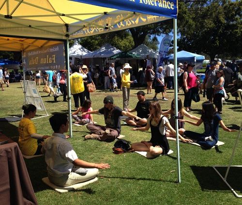 2016-4-20-minghui-falun-gong-sandiego-01--ss.jpg