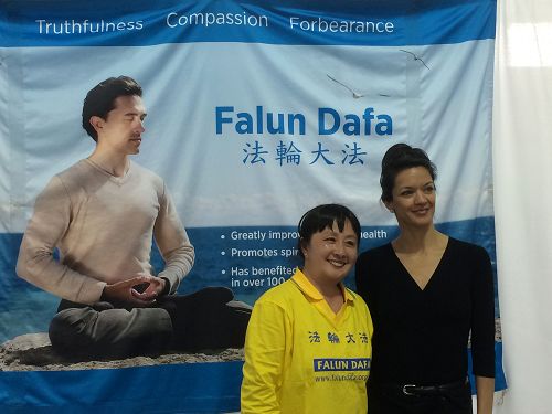 2016-4-22-minghui-falun-gong-newyork-05--ss.jpg