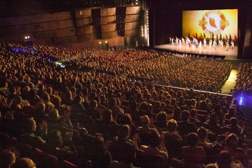 2016-4-23-minghui-shenyun-europe-01--ss.jpg